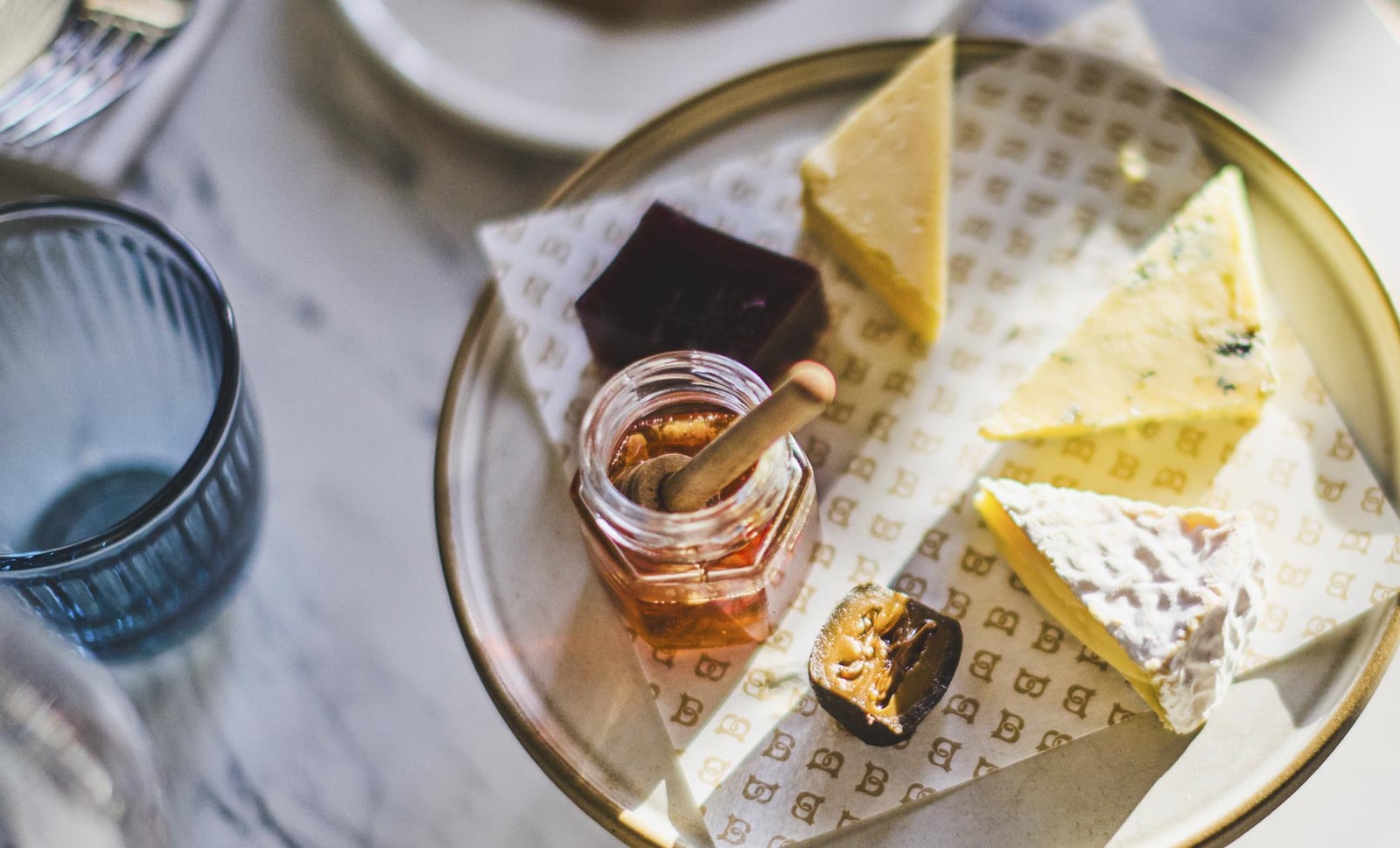 During your stay, savour a curated cheese board in the elegant Blue Room, thoughtfully prepared.