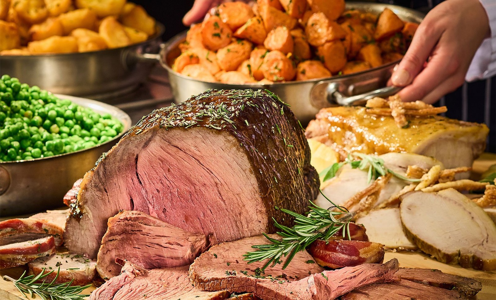 Delicious meats and traditional sides with our carvery in Market Kitchen.