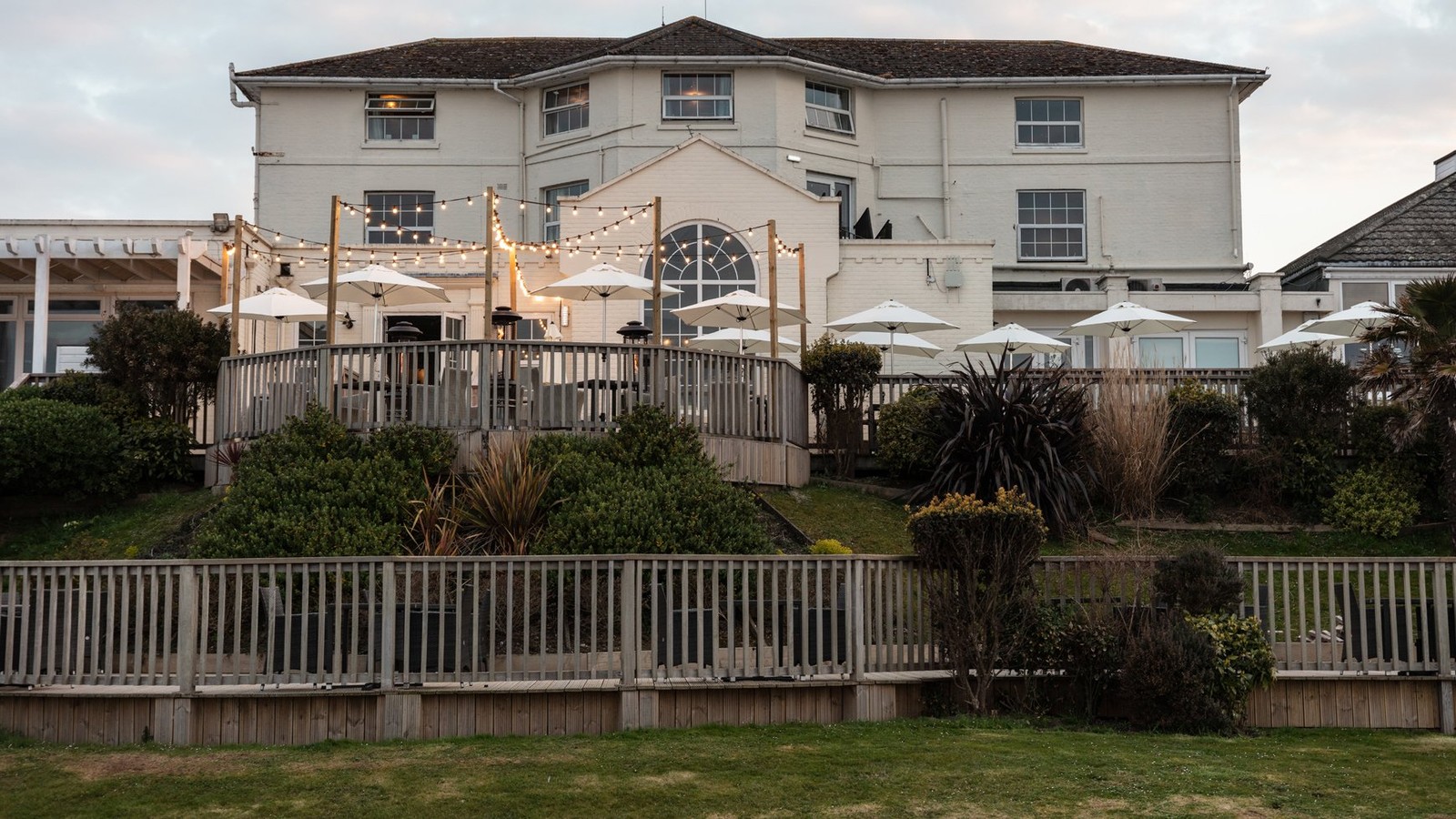 Set on expansive parkland, Norton Grange is  a true showcases of the beauty and tranquillity that can be found on the Isle of Wight.