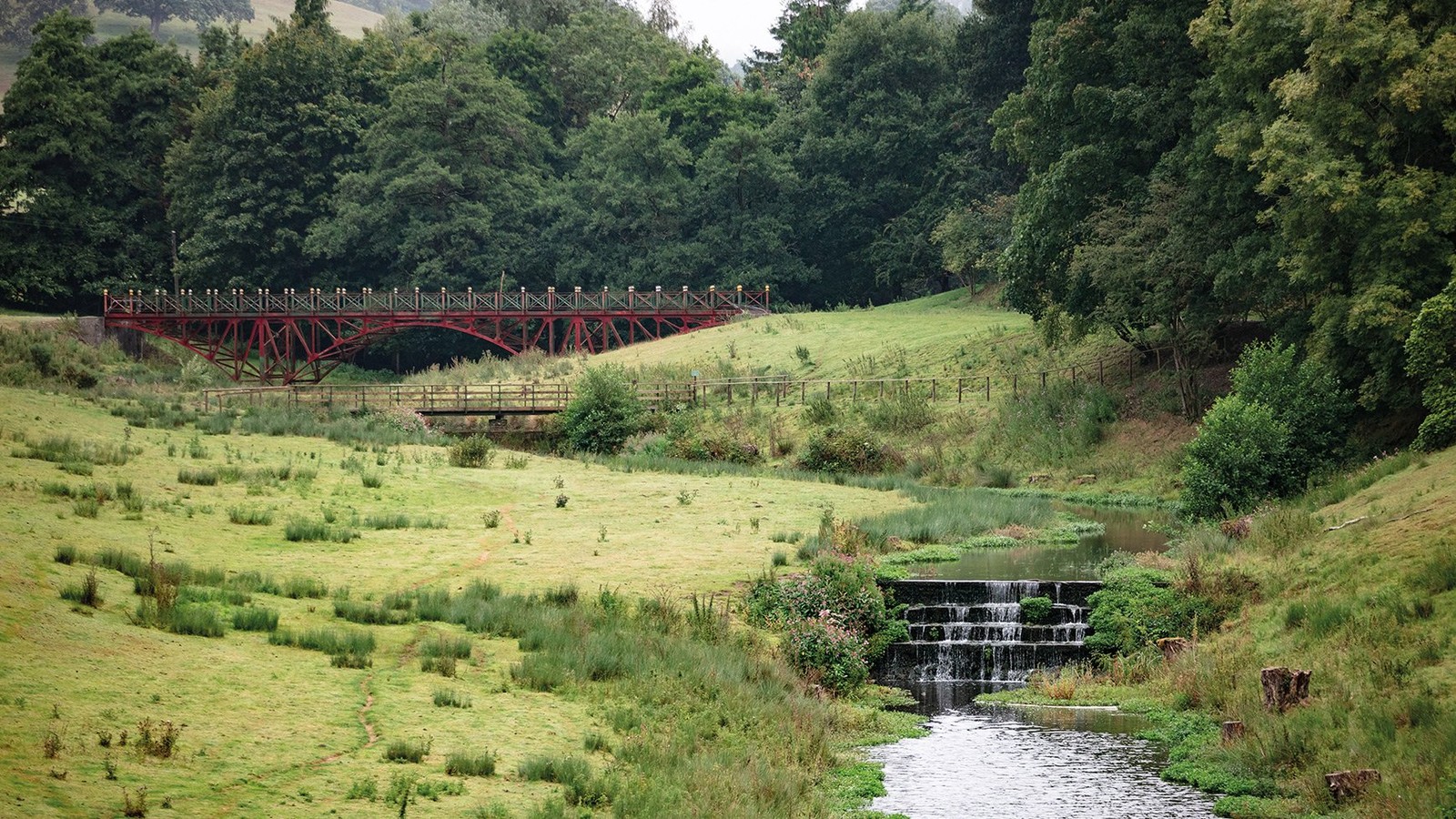 Follow the streams and cross quaint bridges through lush greenery - Cricket St. Thomas offers beautiful walks and is surrounded by wildlife, just metres away from your hotel room.