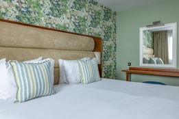 Garden Lodge Room