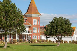 Bembridge exterior and grounds
