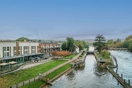 Aerial view of The Runnymede on Thames