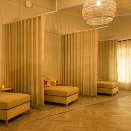 The relaxation room in the spa at Heythrop Park