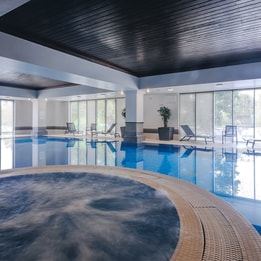 The pool at The Runnymede on Thames