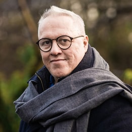 Professor Lloyd Llewellyn