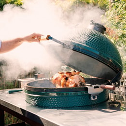 big green egg bbq