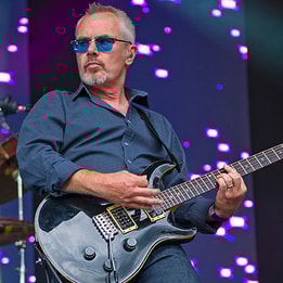 Experience an Unforgettable Night with Nik Kershaw Live.