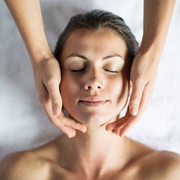 Lady receiving a templespa facial