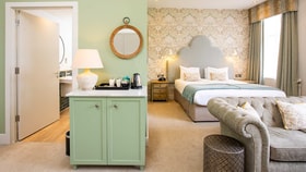 superior bedroom at heythrop