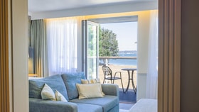 royale room at sinah warren