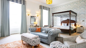 hotel room in heythrop