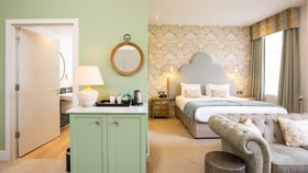 Superior bedroom at Heythrop Park