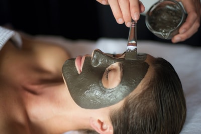 Mud facial