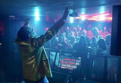BARRIOKE: Shaun Williamson on stage