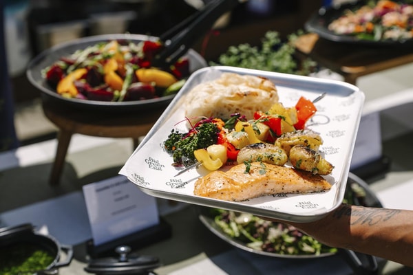 Fresh flavours, thoughtful details and moments worth savouring.
