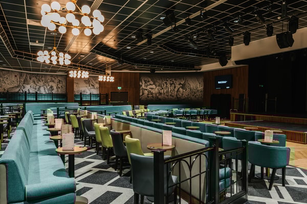 Your front-row seat to unforgettable evenings in the transformed Live Lounge.