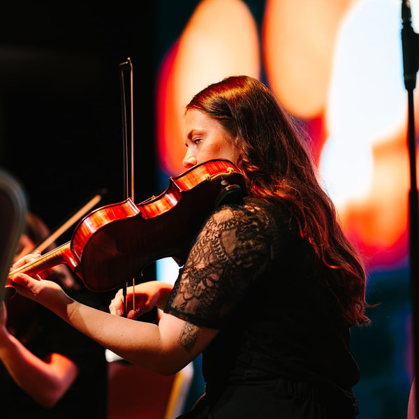 Let the soundtrack of the season set the scene. Enjoy enchanting live performances as part of a truly magical Christmas break.