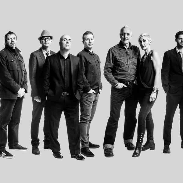 The South, performing 1st May at Alvaston Hall.