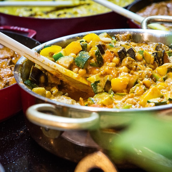 Enjoy vibrant curries, classic British dishes, and more at the Market Kitchen. Savour hot buffet breakfasts and three-course buffet dinners, with a menu that changes every evening.