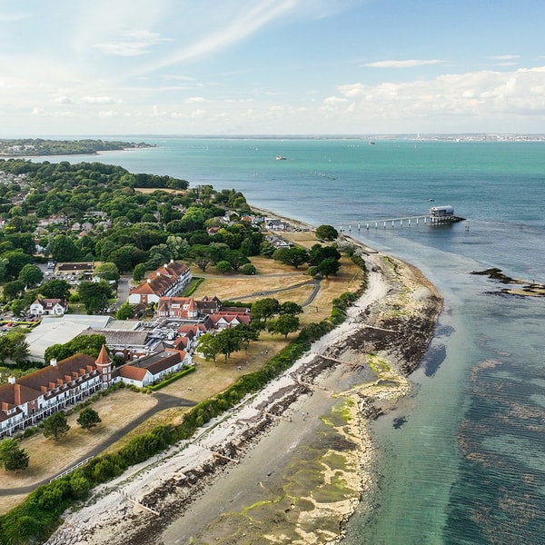 Perched on the Isle of Wight’s beautiful coastline, Bembridge Coast offers spectacular views of the sea.