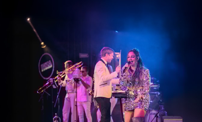 Great entertainment shows at The Runnymede on Thames