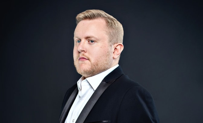 Adam Lacey Musica Classical Crossover In Concert