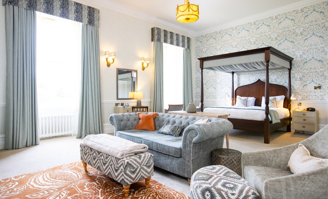 hotel room in heythrop