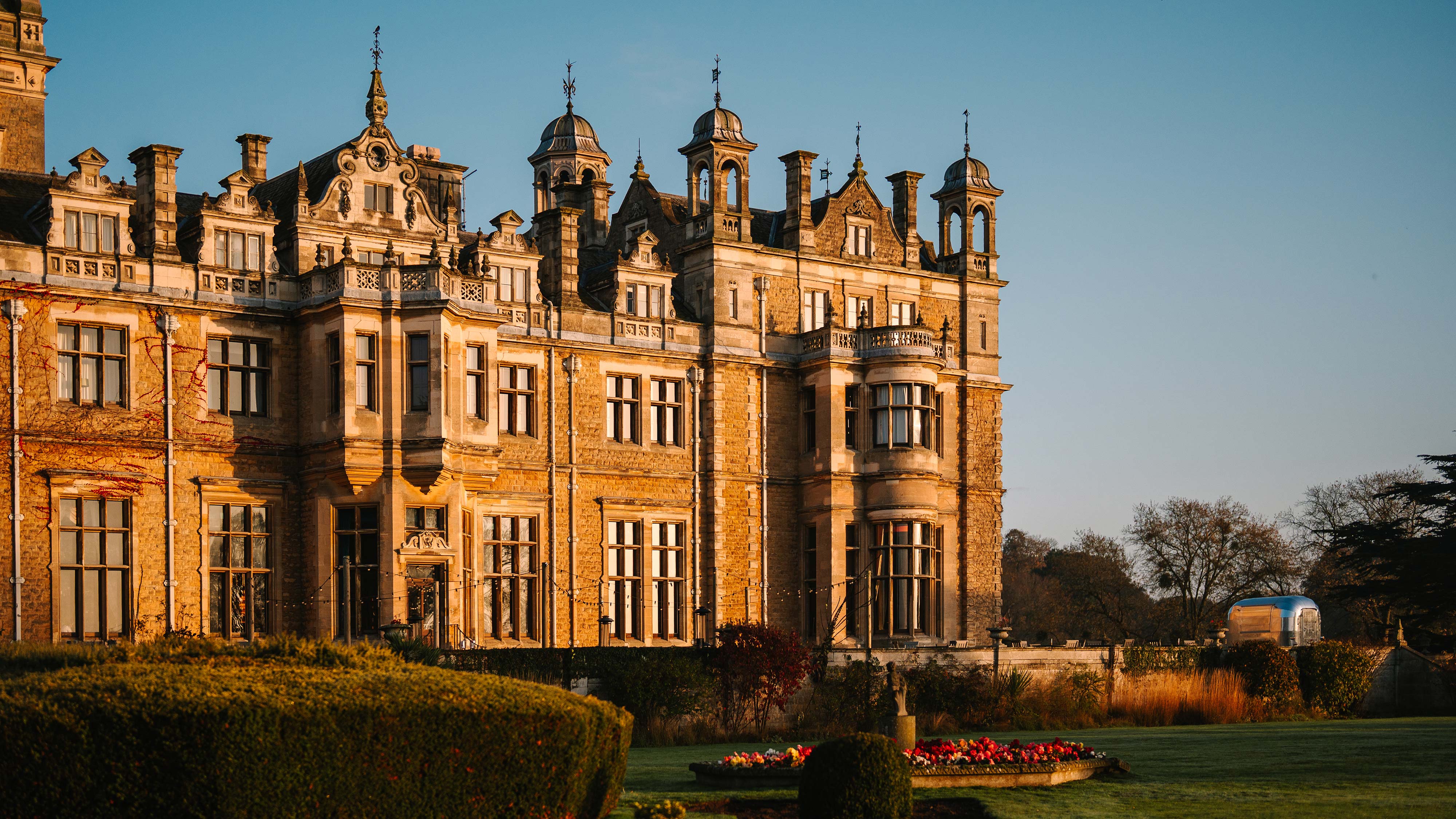 Thoresby Hall at dawn