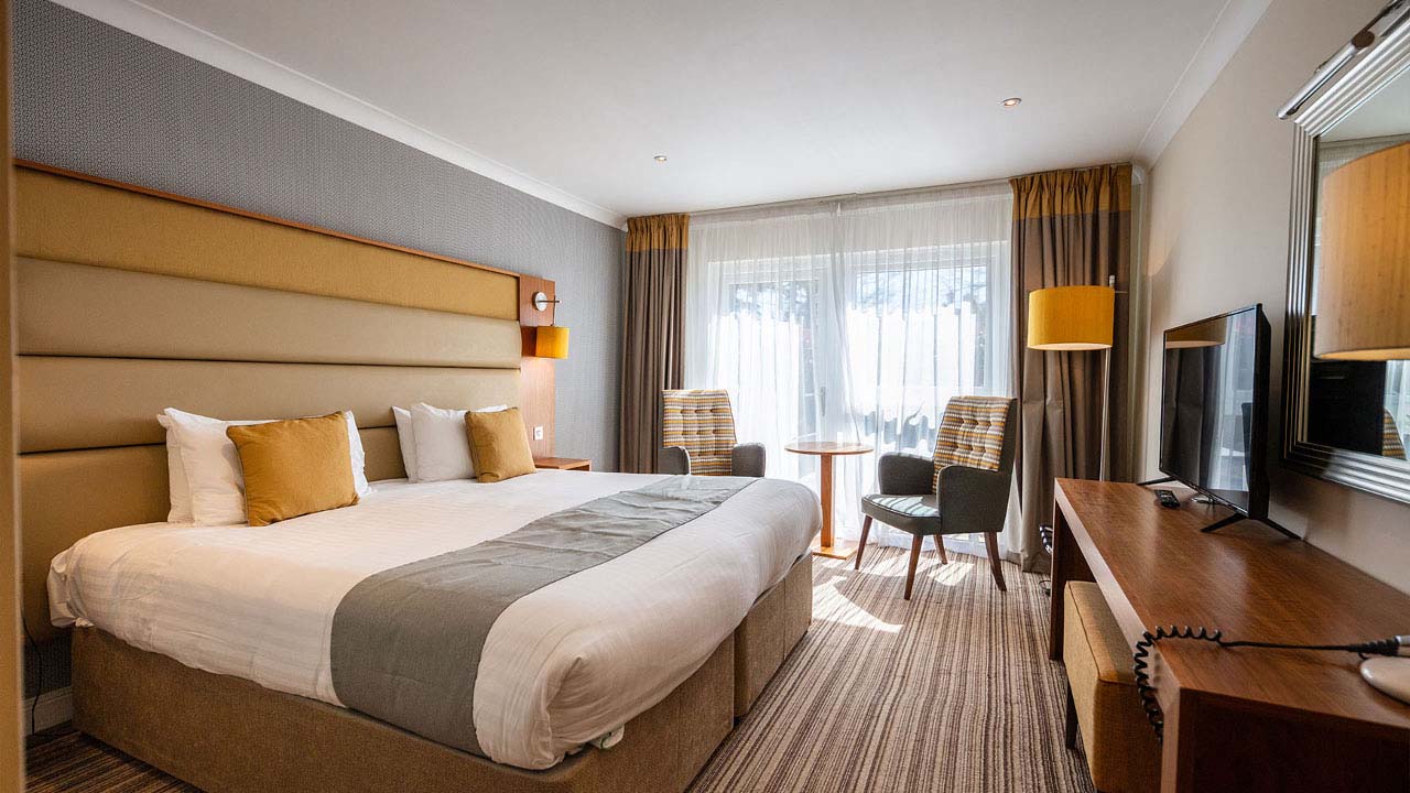Signature room
