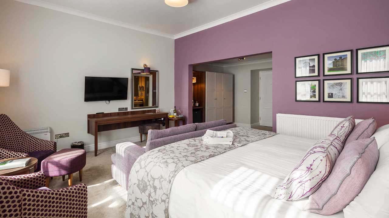 Signature room