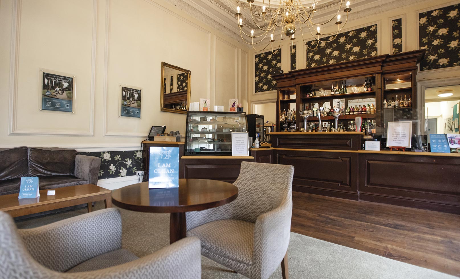 Terrace Lounge Bar