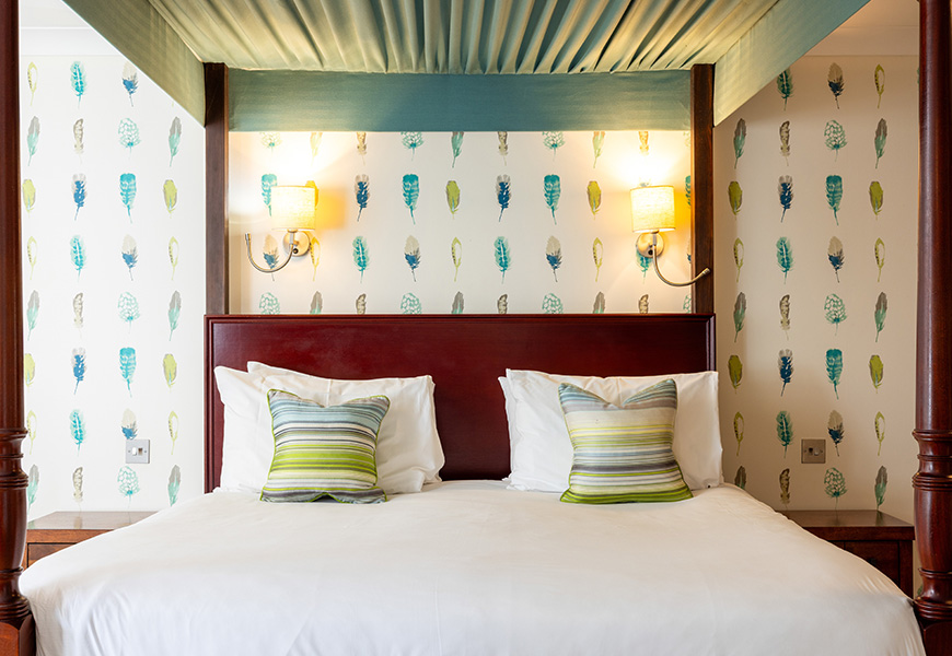 Contemporary Royale room