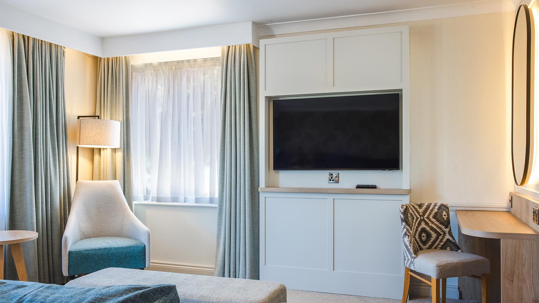tv area in room at sinah warren