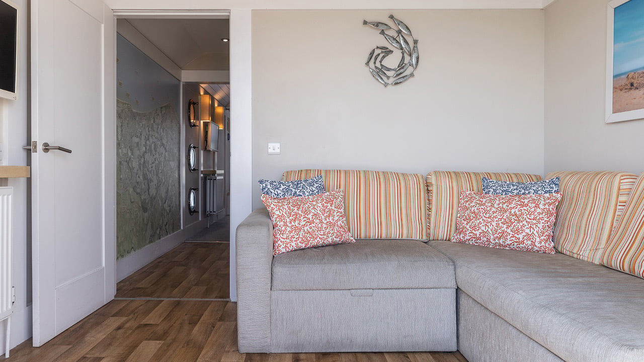 Clifftop Lodge lounge area