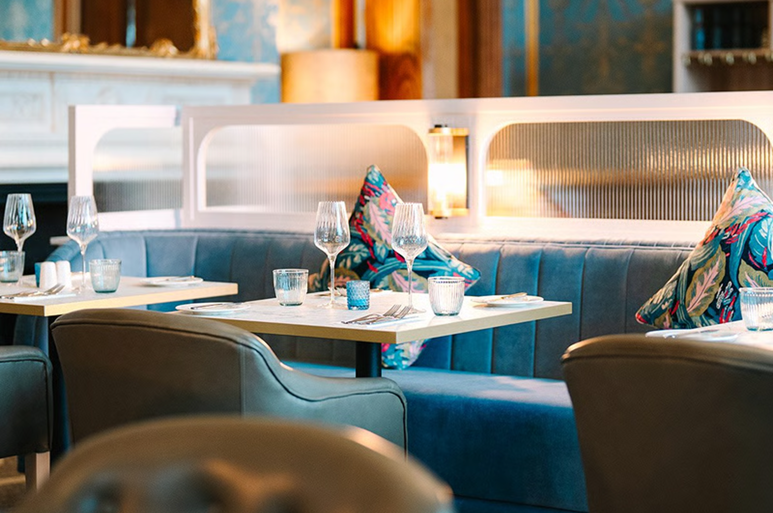 The Blue Room dining ceiling