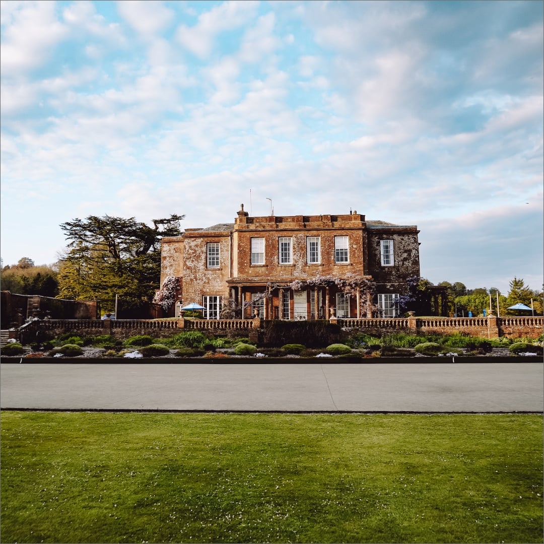Grounds at cricket hotel